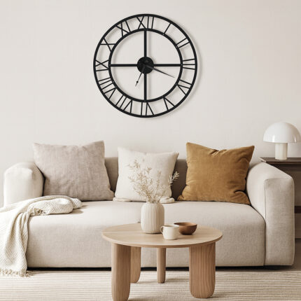 Wohnzimmeruhr mit römischen Ziffern
